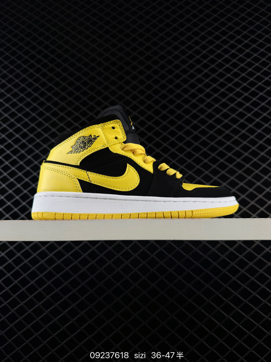 Air Jordan 1 Retro High OG Pine Green-555088-302 Air Jordan 1 Retro High OG Pine Green-555088-302